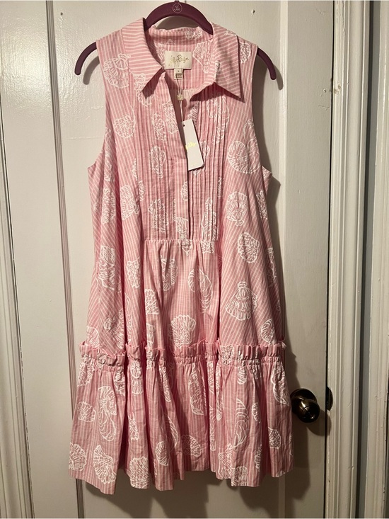 Lilly Pulitzer Dresses & Skirts - Lilly Pulitzer Pink and White Sleeveless Tiered Shell-Print Dress